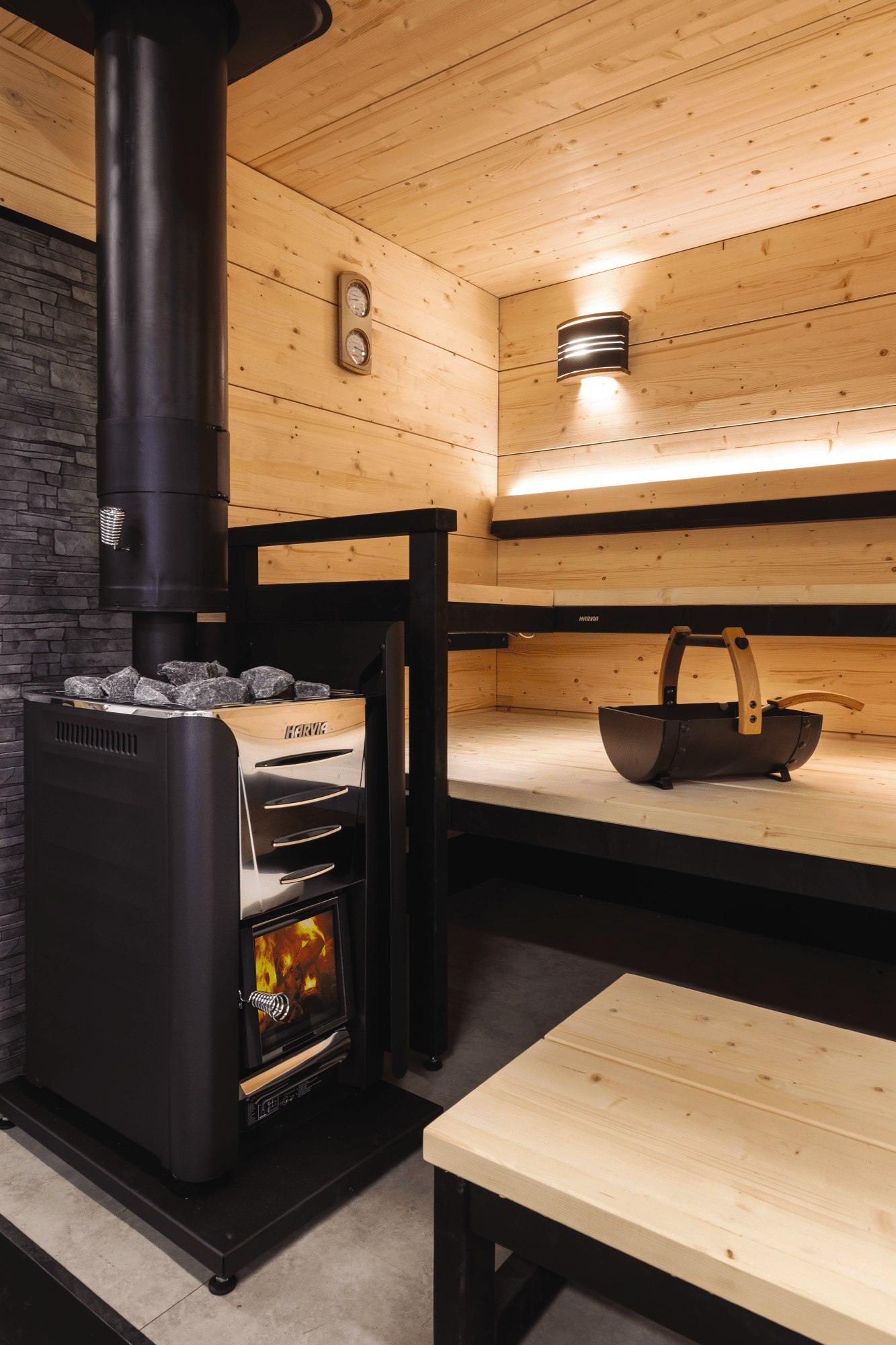 Harvia Legend Sauna lamp with stove.