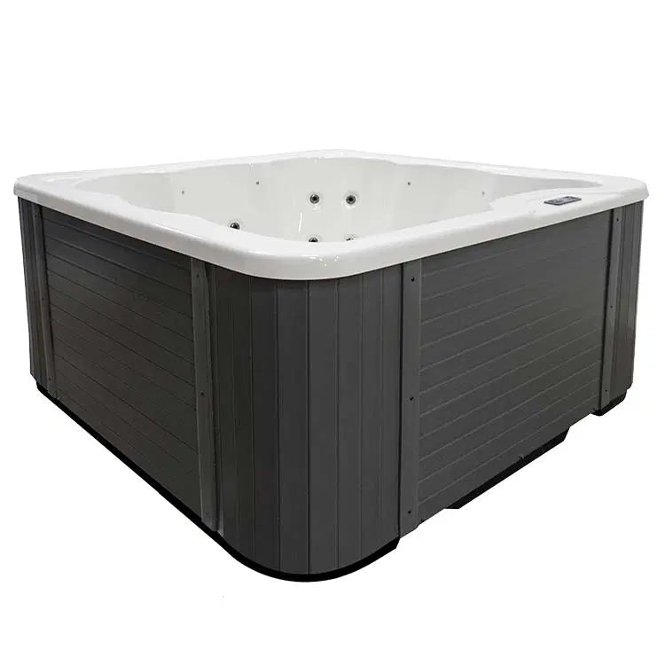Outdoor Jacuzzi Vellamo L - Saunamo