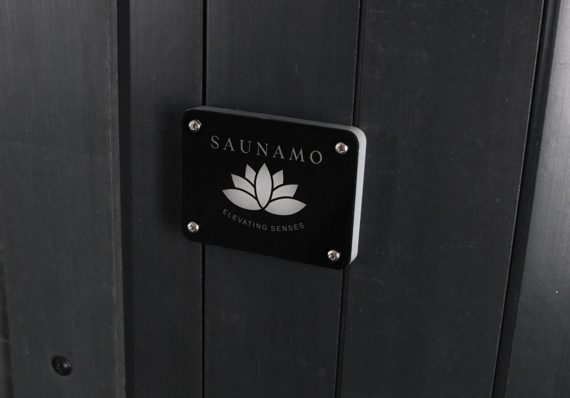 Outdoor Jacuzzi Vellamo M - Saunamo