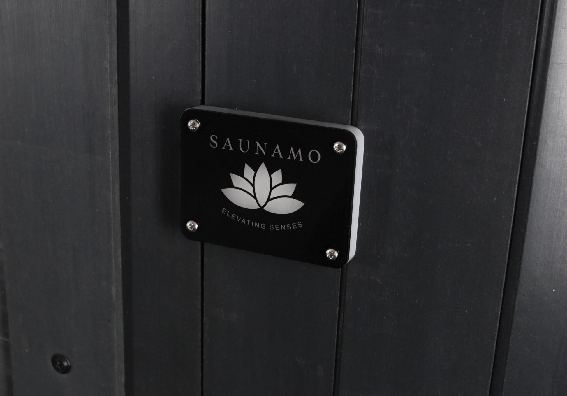 Outdoor Jacuzzi Vellamo M - Saunamo