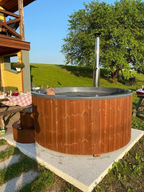 Outdoor Jacuzzi Thermalux 200 - Saunamo