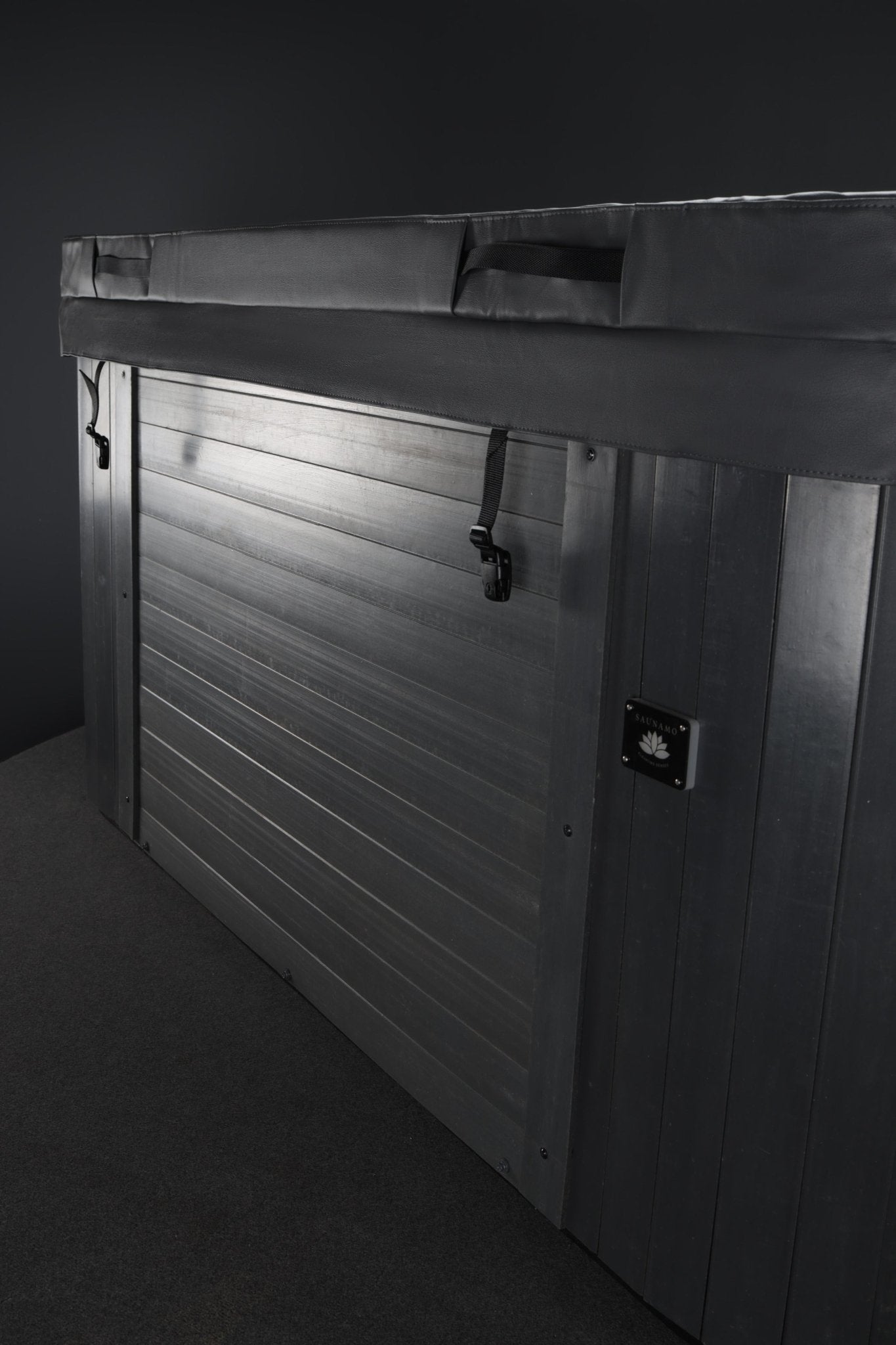 Outdoor Jacuzzi Vellamo L - Saunamo